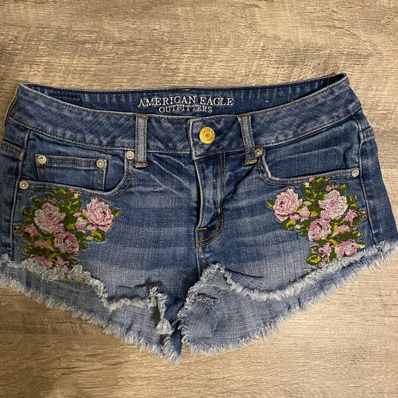 American Eagle Outfitters Pants - American Eagle shorts